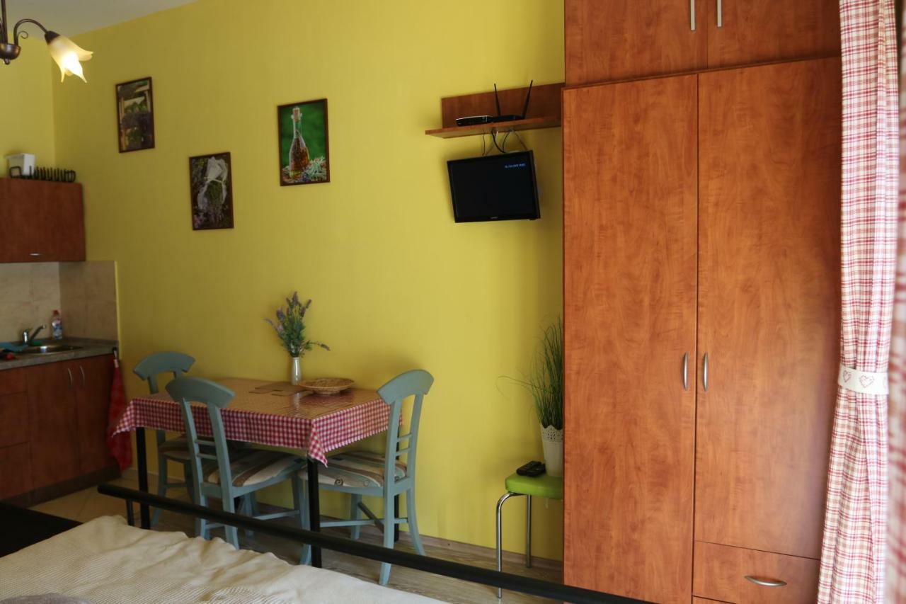 Apartman Beta Podhájska Exteriör bild